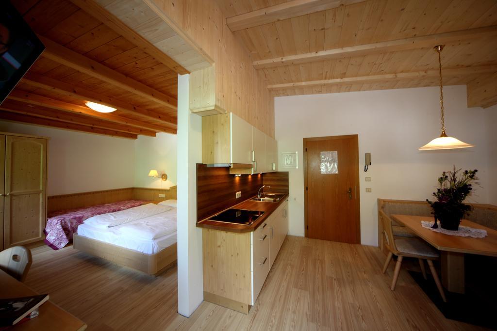 Hotel Garni Miriam La Villa  Habitación foto