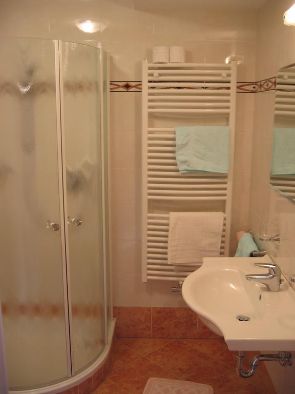 Hotel Garni Miriam La Villa  Habitación foto